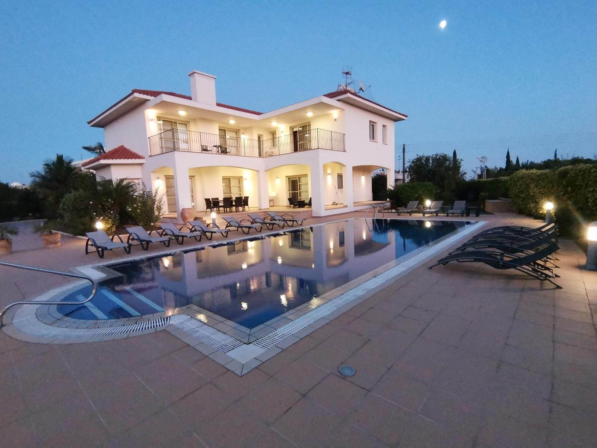 Orchard Blossom Private Villa With Pool Phrenaros Экстерьер фото
