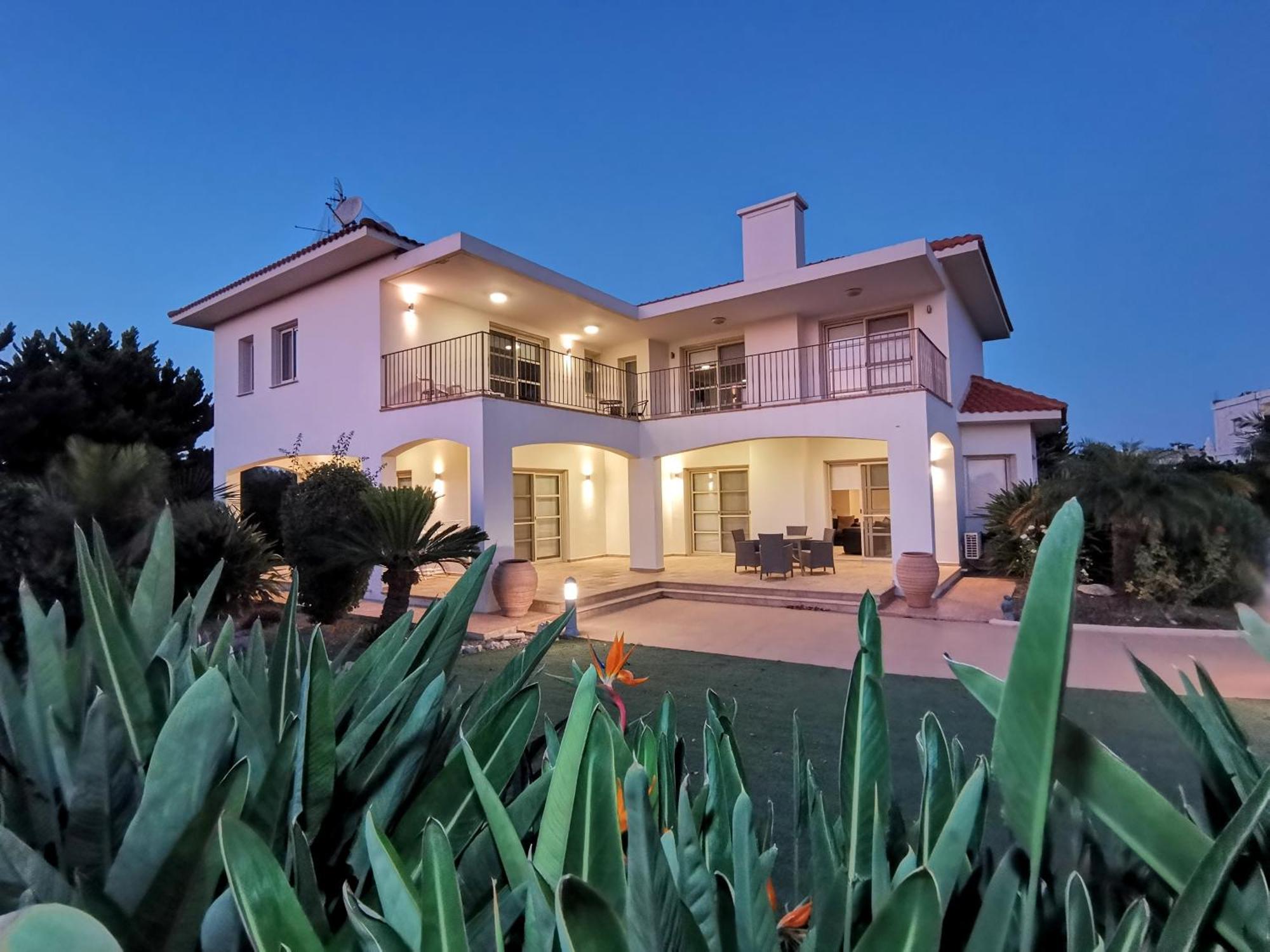 Orchard Blossom Private Villa With Pool Phrenaros Экстерьер фото