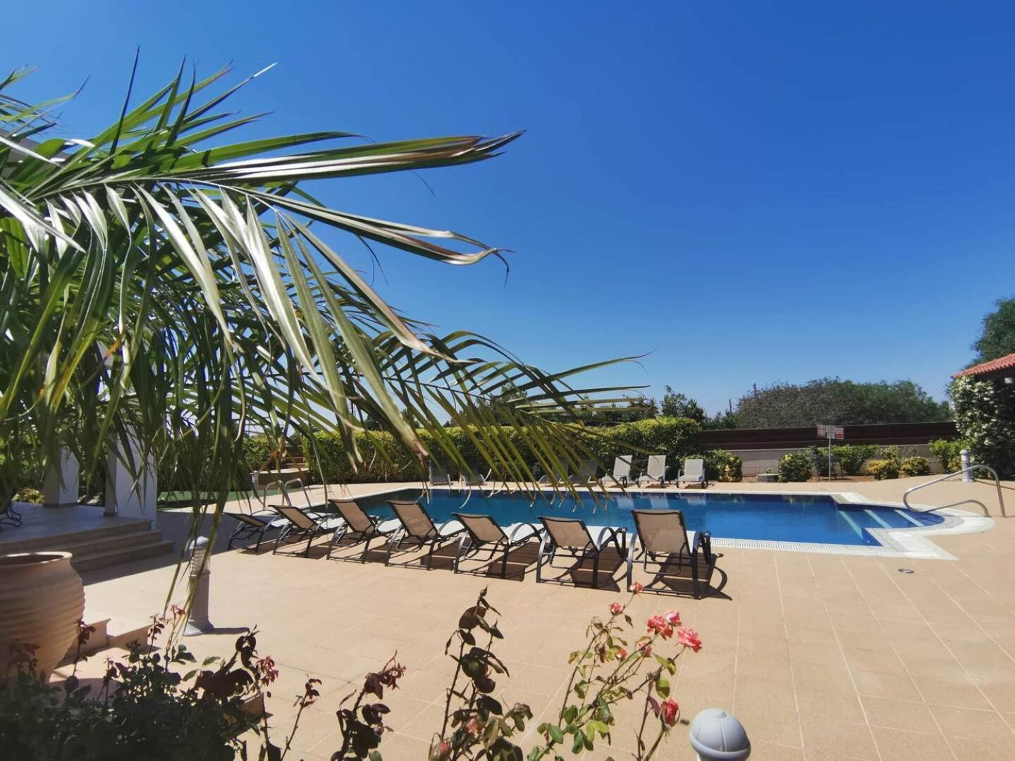 Orchard Blossom Private Villa With Pool Phrenaros Экстерьер фото