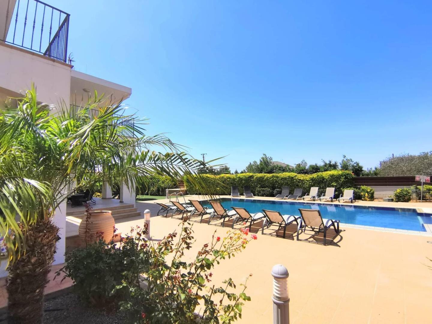 Orchard Blossom Private Villa With Pool Phrenaros Экстерьер фото