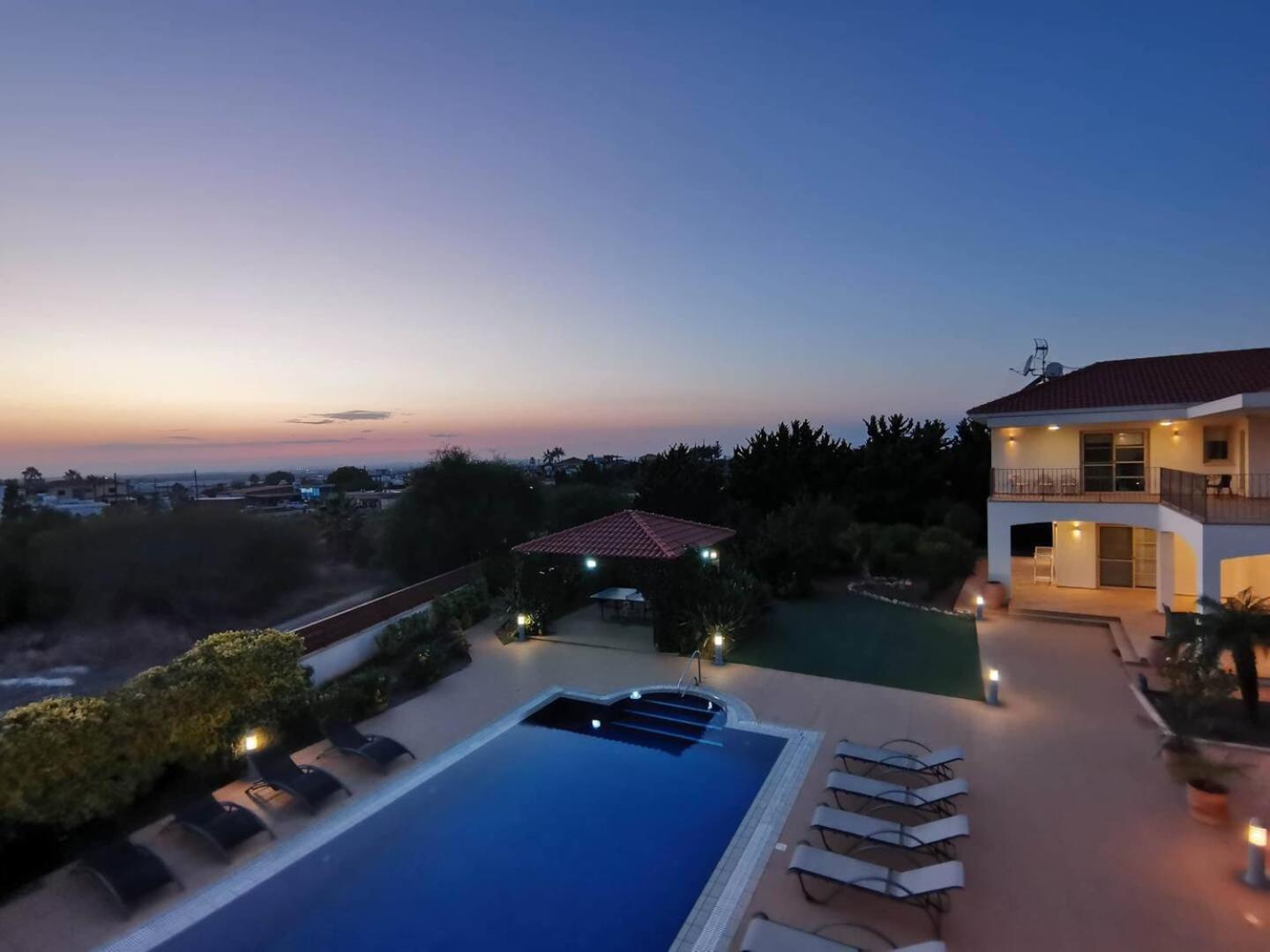 Orchard Blossom Private Villa With Pool Phrenaros Экстерьер фото