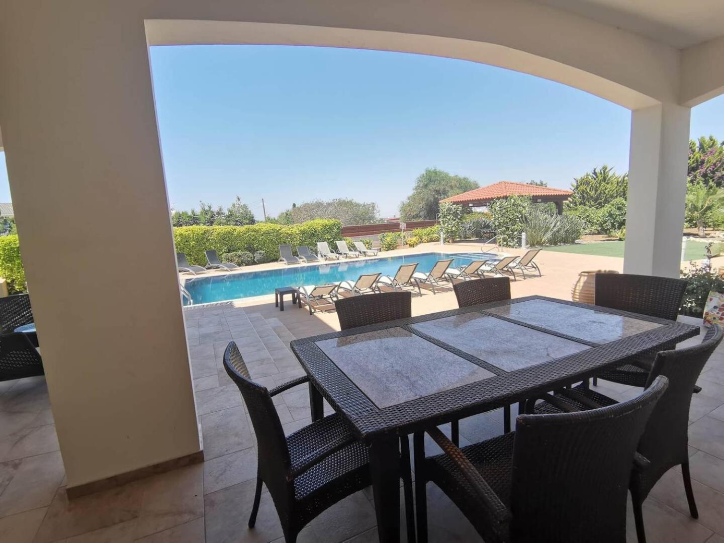 Orchard Blossom Private Villa With Pool Phrenaros Экстерьер фото
